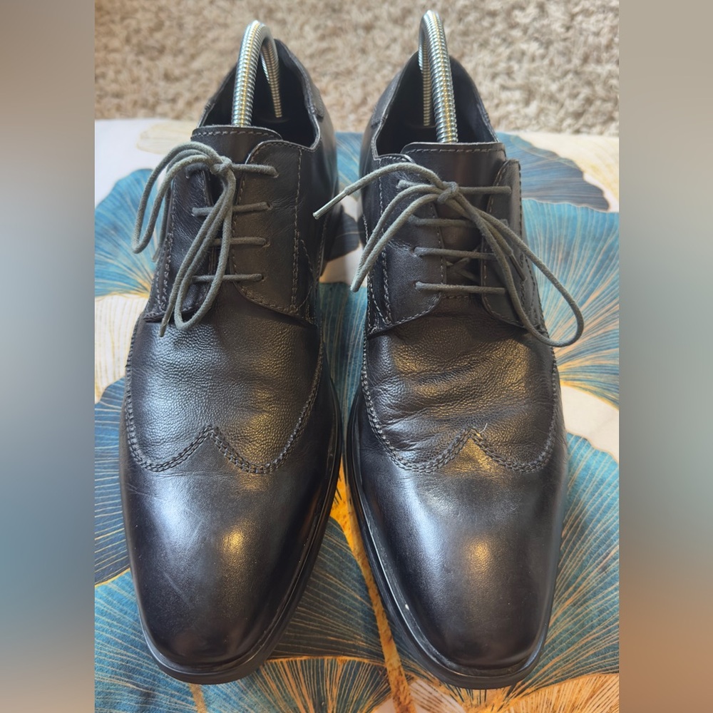 Kenneth Cole Black Leather Oxfords
